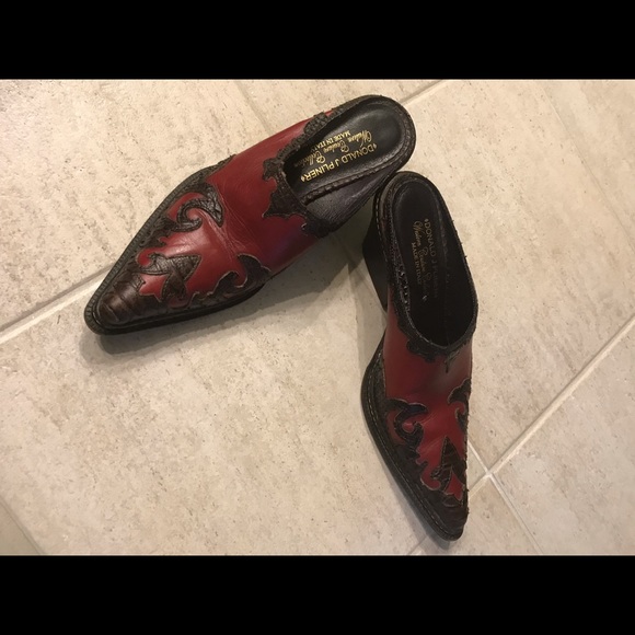 Donald J. Pliner Shoe Boots - Picture 3 of 6